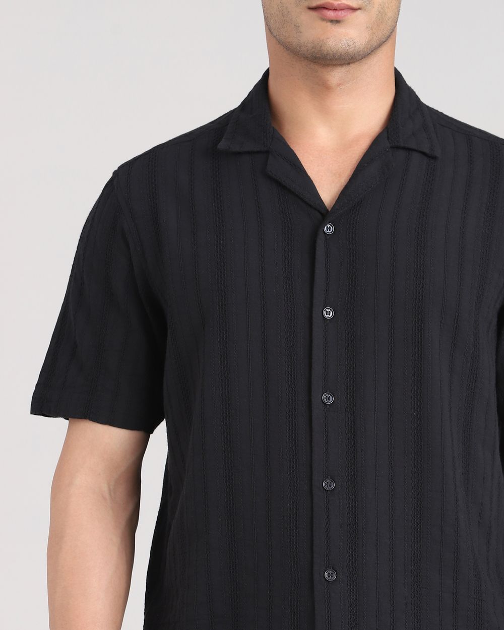 Black Textured Plain Relaxed Fit Casual Shirt