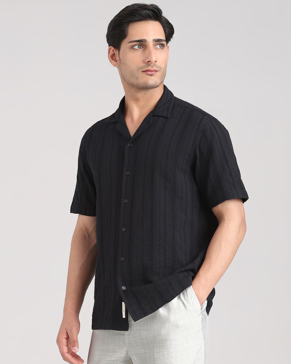 Black Textured Plain Relaxed Fit Casual Shirt