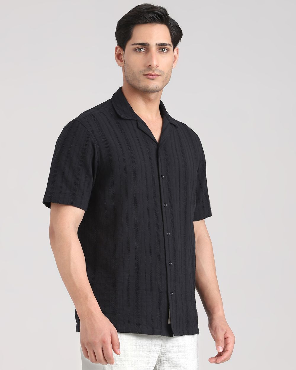Black Textured Plain Relaxed Fit Casual Shirt