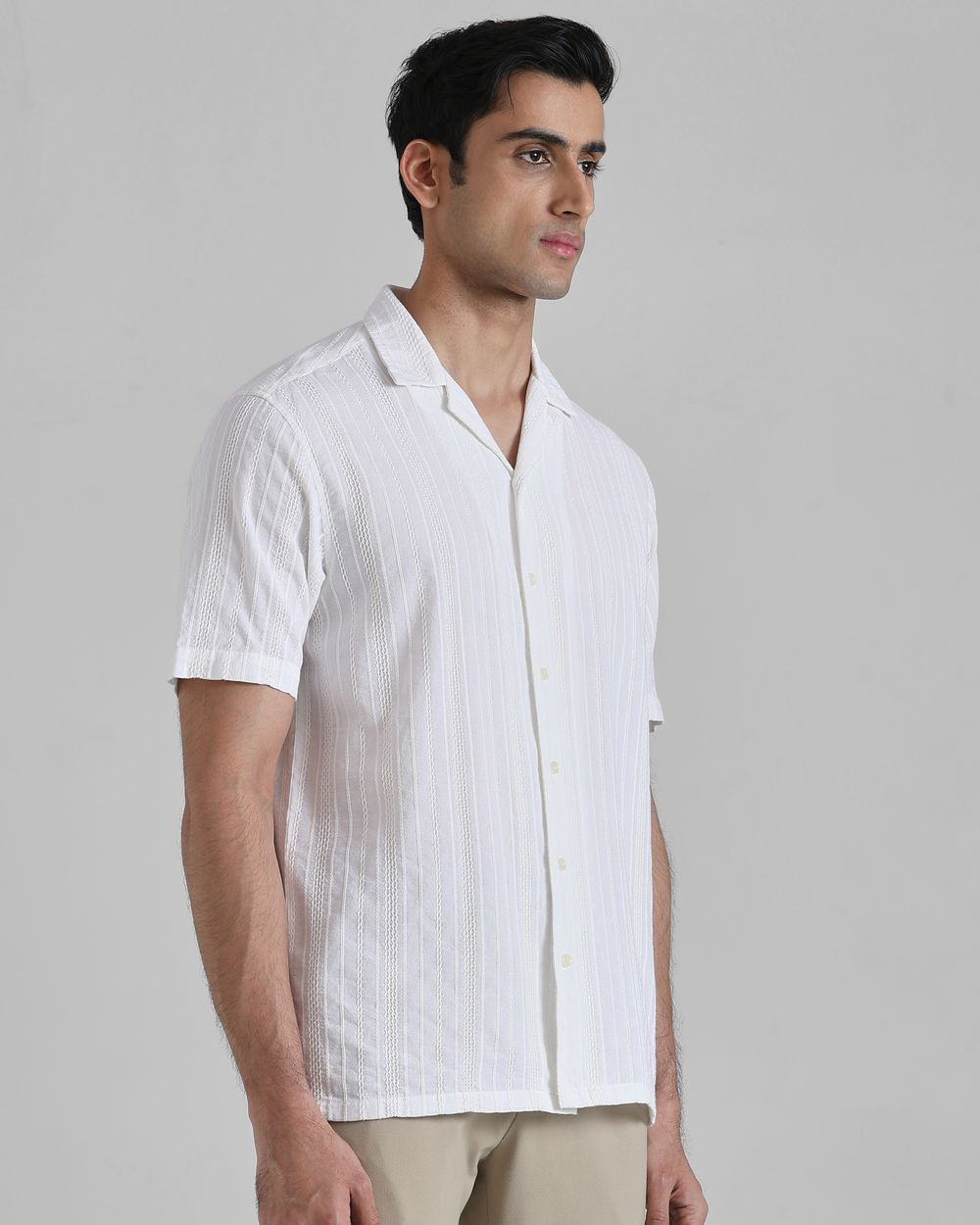 White Textured Plain Relaxed Fit Casual Shirt