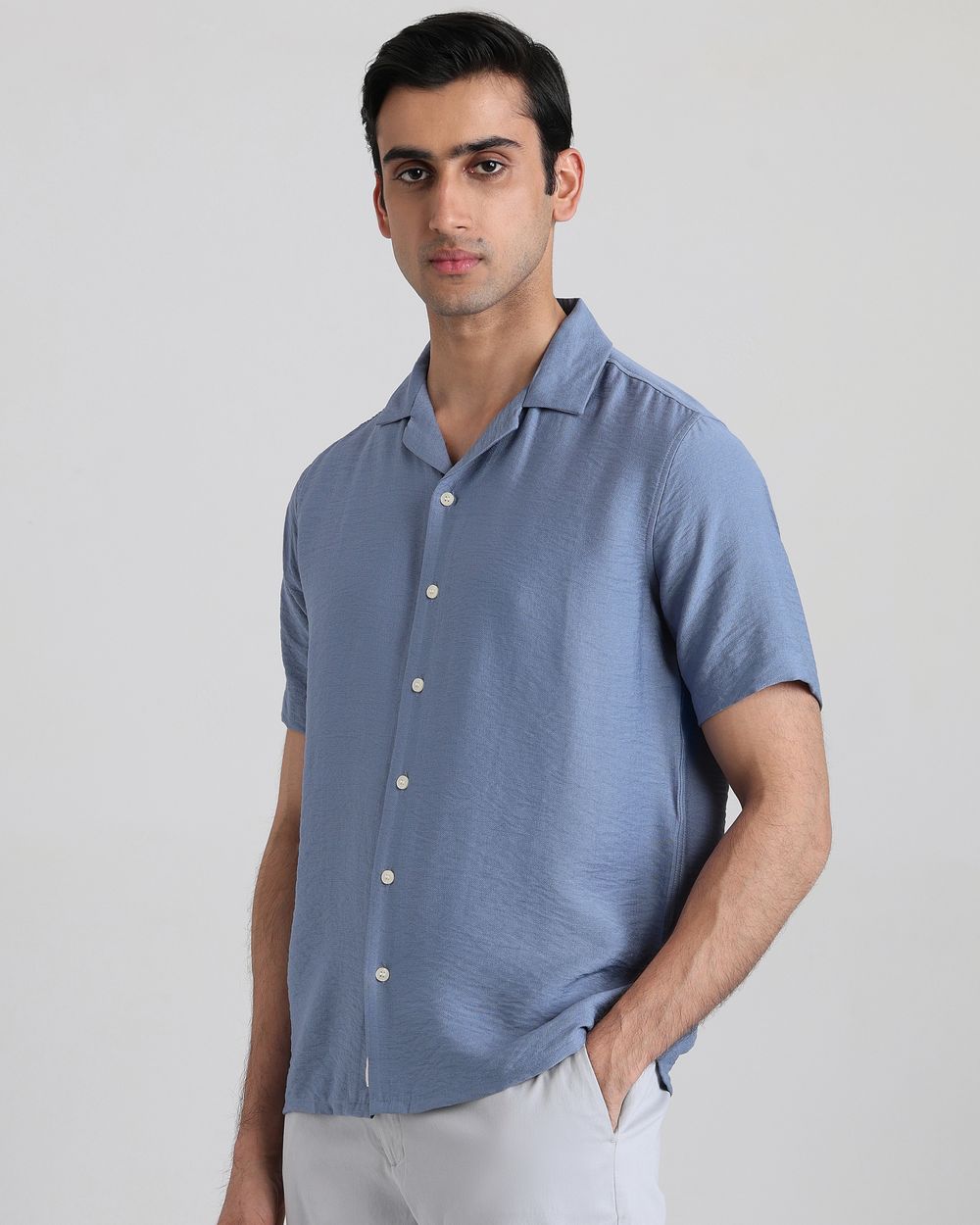 Blue Textured Plain Slim Fit Casual Shirt