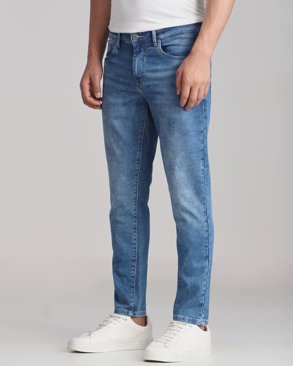 Mid Blue Ankle Length Denim Deluxe Jeans