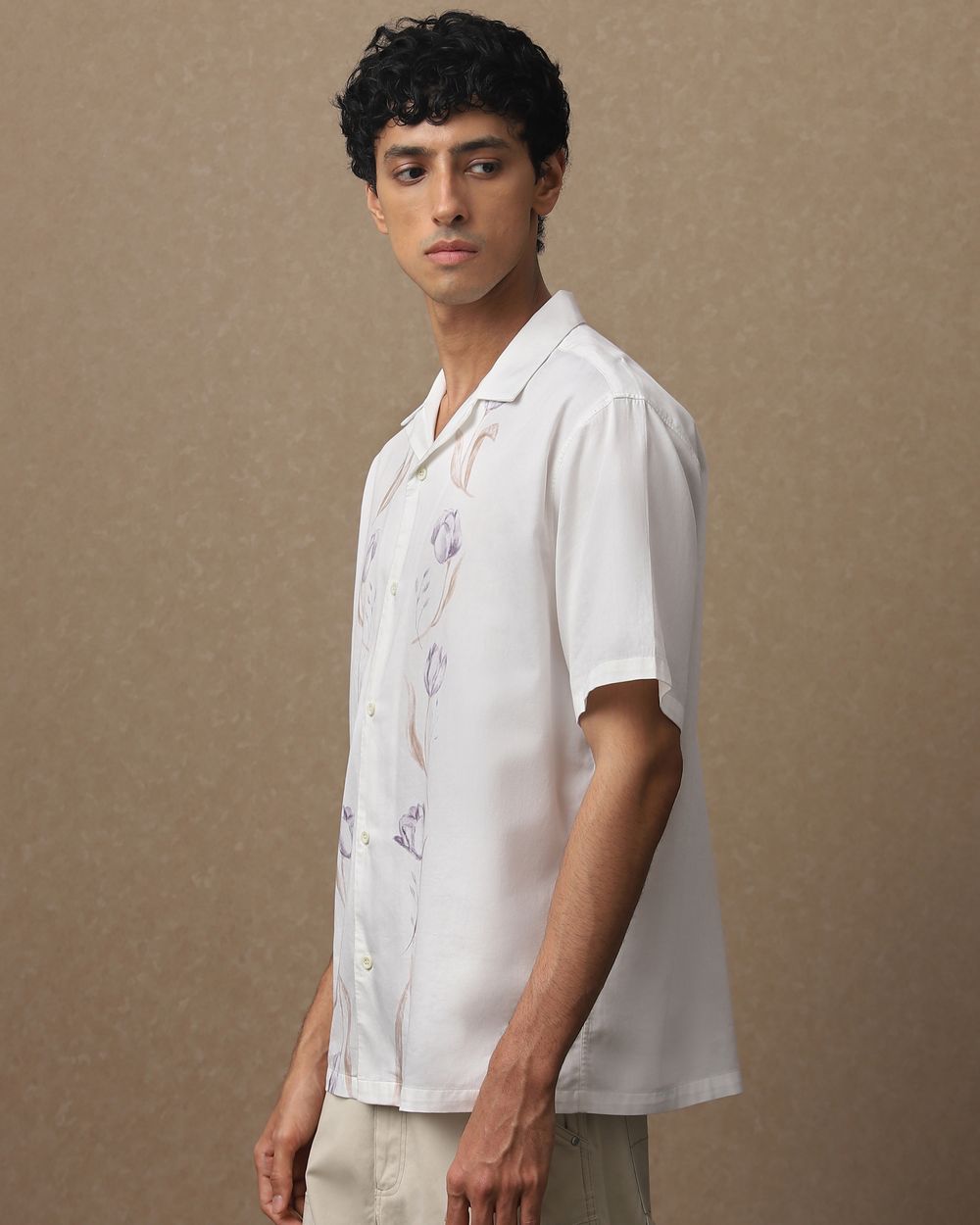 Off White Resort Print Loose Fit Casual Shirt