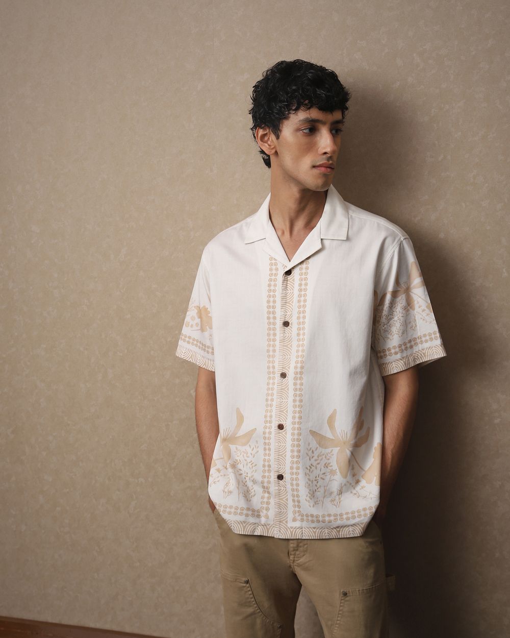 Off White Resort Print Loose Fit Casual Shirt