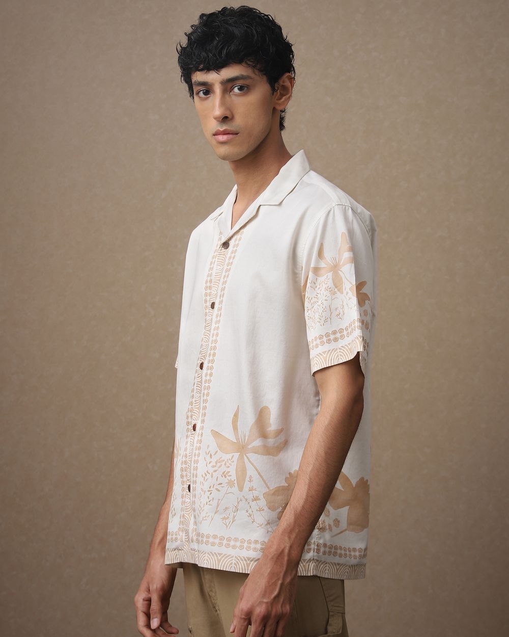 Off White Resort Print Loose Fit Casual Shirt