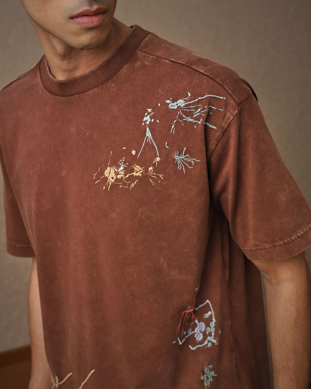 『TEN TEE ACID BROWN L』 021 ESSENTIAL DROP-CUT T-SHIRT - ASH – 021 Originals