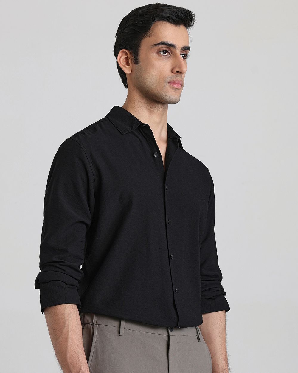 Black Textured Plain Slim Fit Casual Shirt