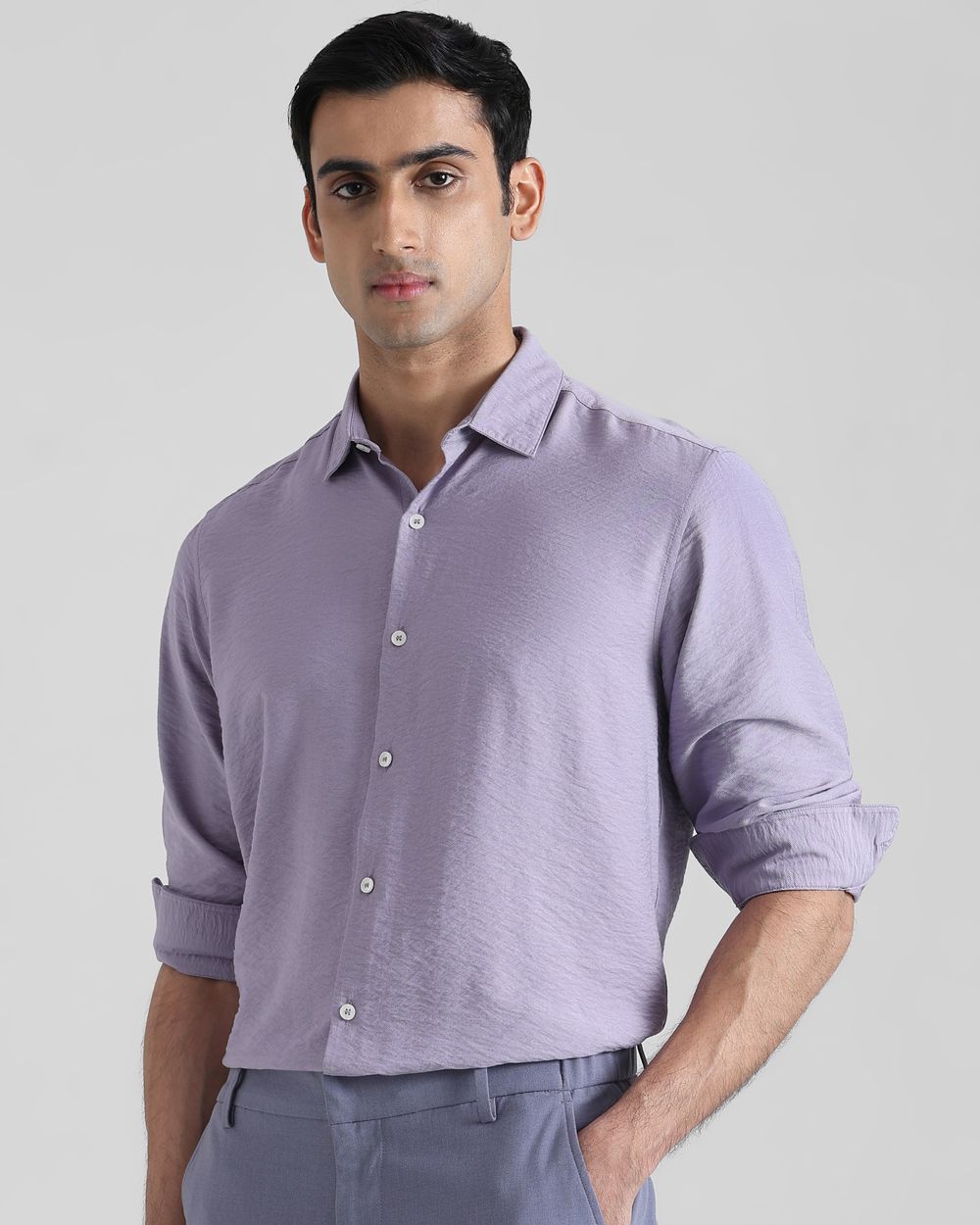 Lilac Textured Plain Slim Fit Casual Shirt