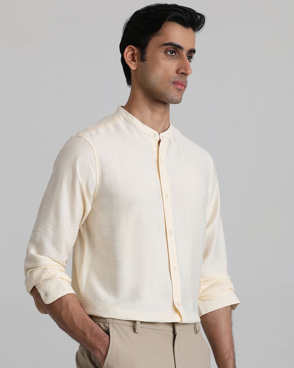 Off White Textured Plain Slim Fit Casual Shirt