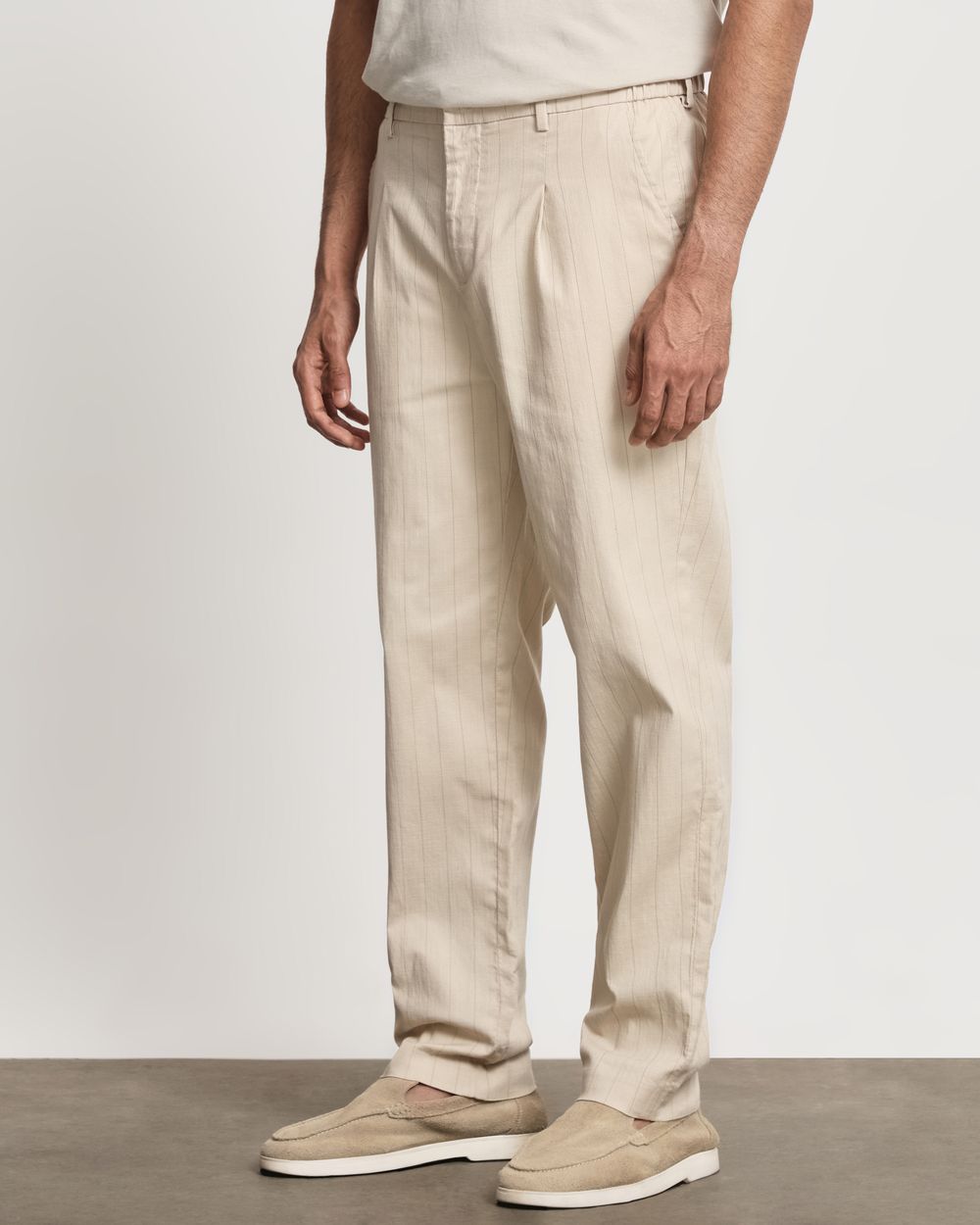 Beige Relaxed Tapered Fit Single Pleated Pants