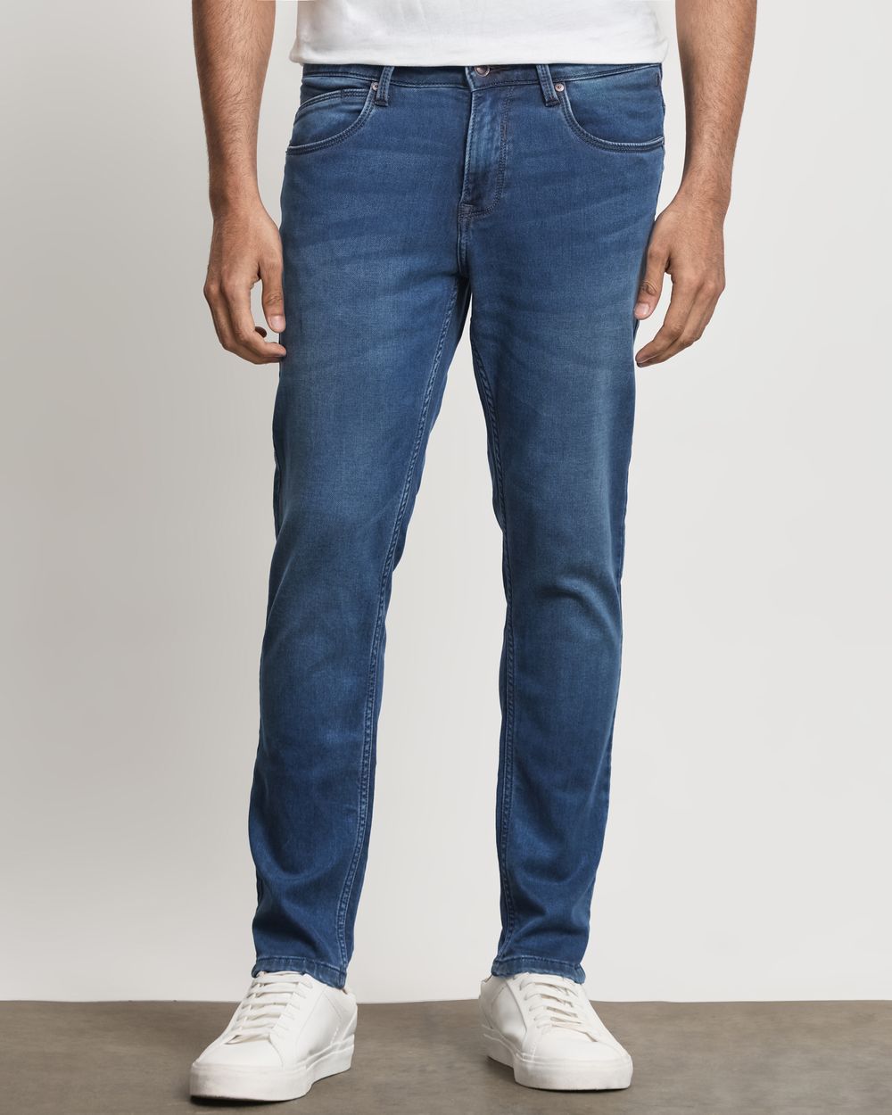 Mid Blue Ankle Length Denim Deluxe Jeans