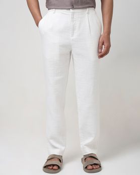 White Relaxed Tapered Fit Seersucker Single Pleat Trouser