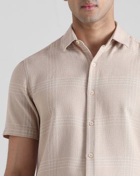 Beige Textured Check  Slim Fit Casual Shirt